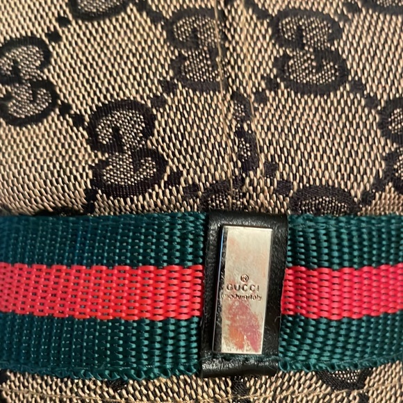Autnentic Gucci unisex bucket hat 1990’s. Excellent condition. Statement piece. main image 4
